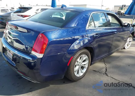 2016 Chrysler 300 Anniversary Edition z USA, uszkodzony, nr VIN 2C3CCAAG9GH207664